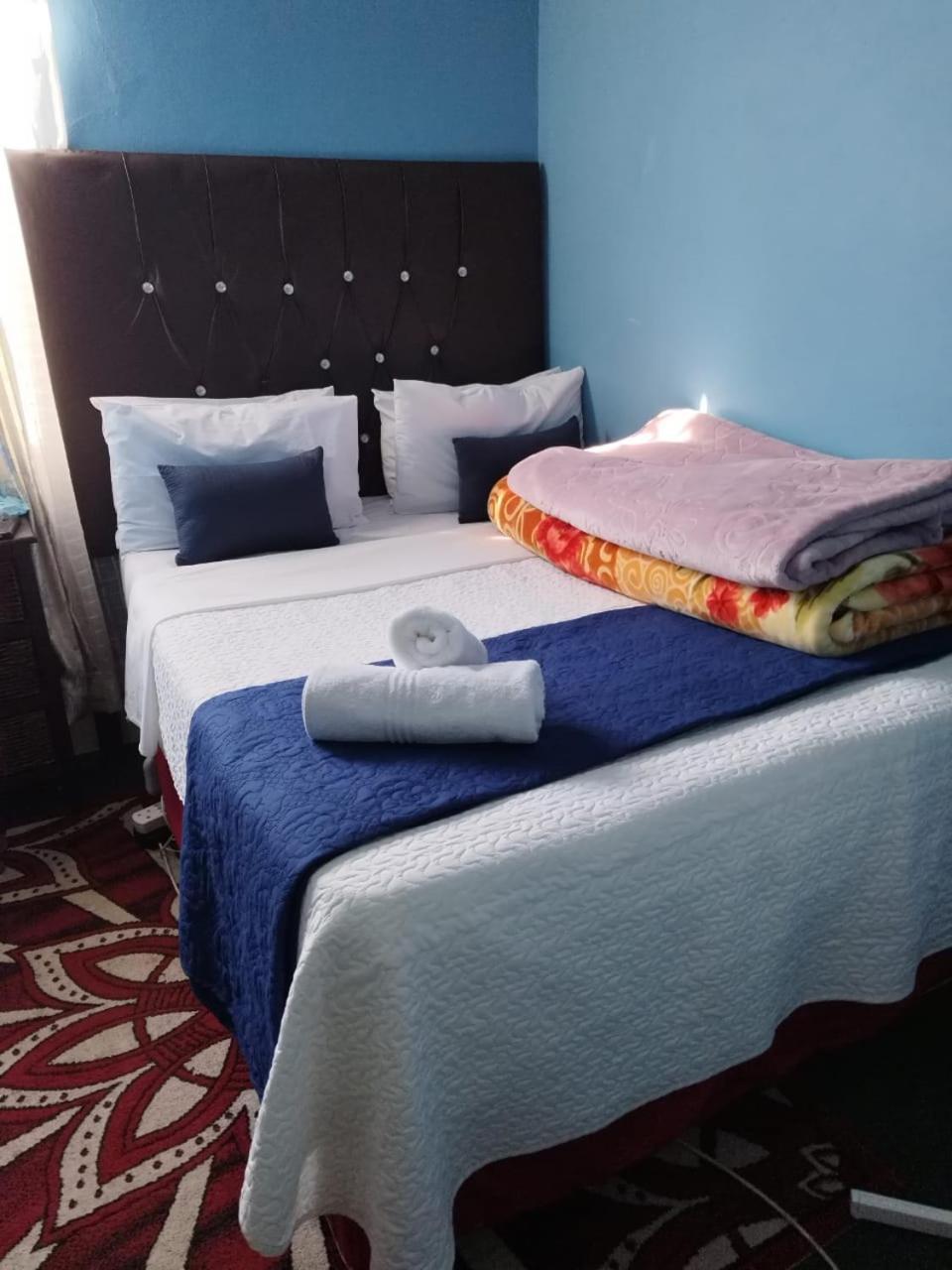 The Croc Guest House Спрингс Екстериор снимка
