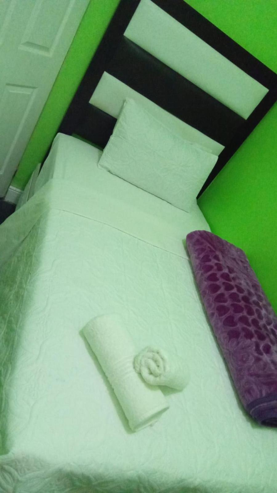 The Croc Guest House Спрингс Екстериор снимка